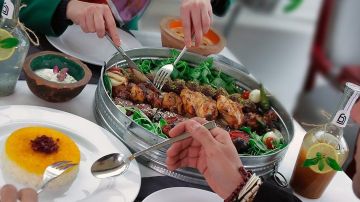 آداب الطعام في إيران